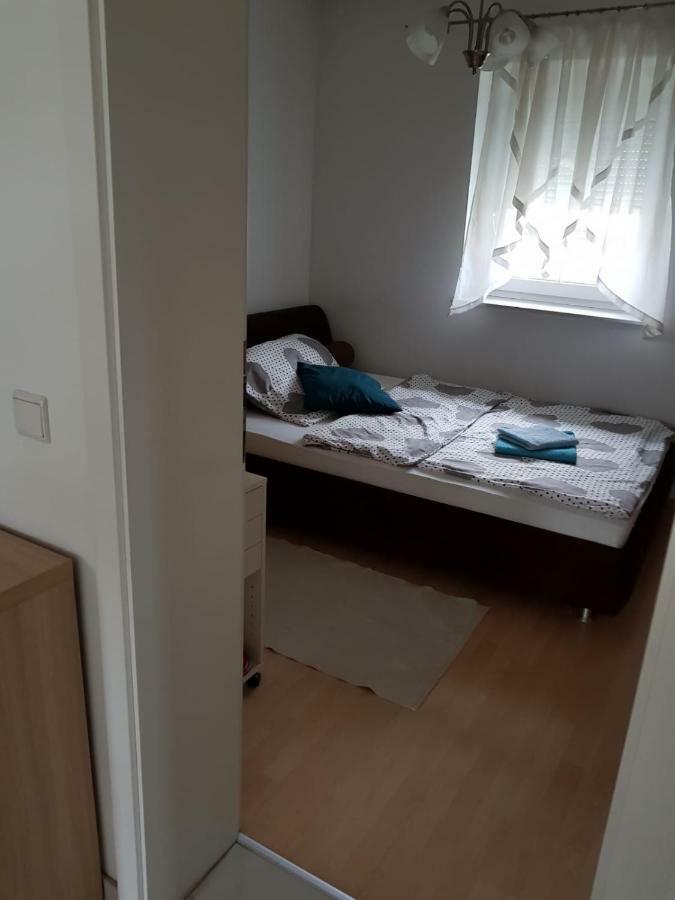 Leon'S Silberwald Apartment Strasshof an der Nordbahn Exterior photo